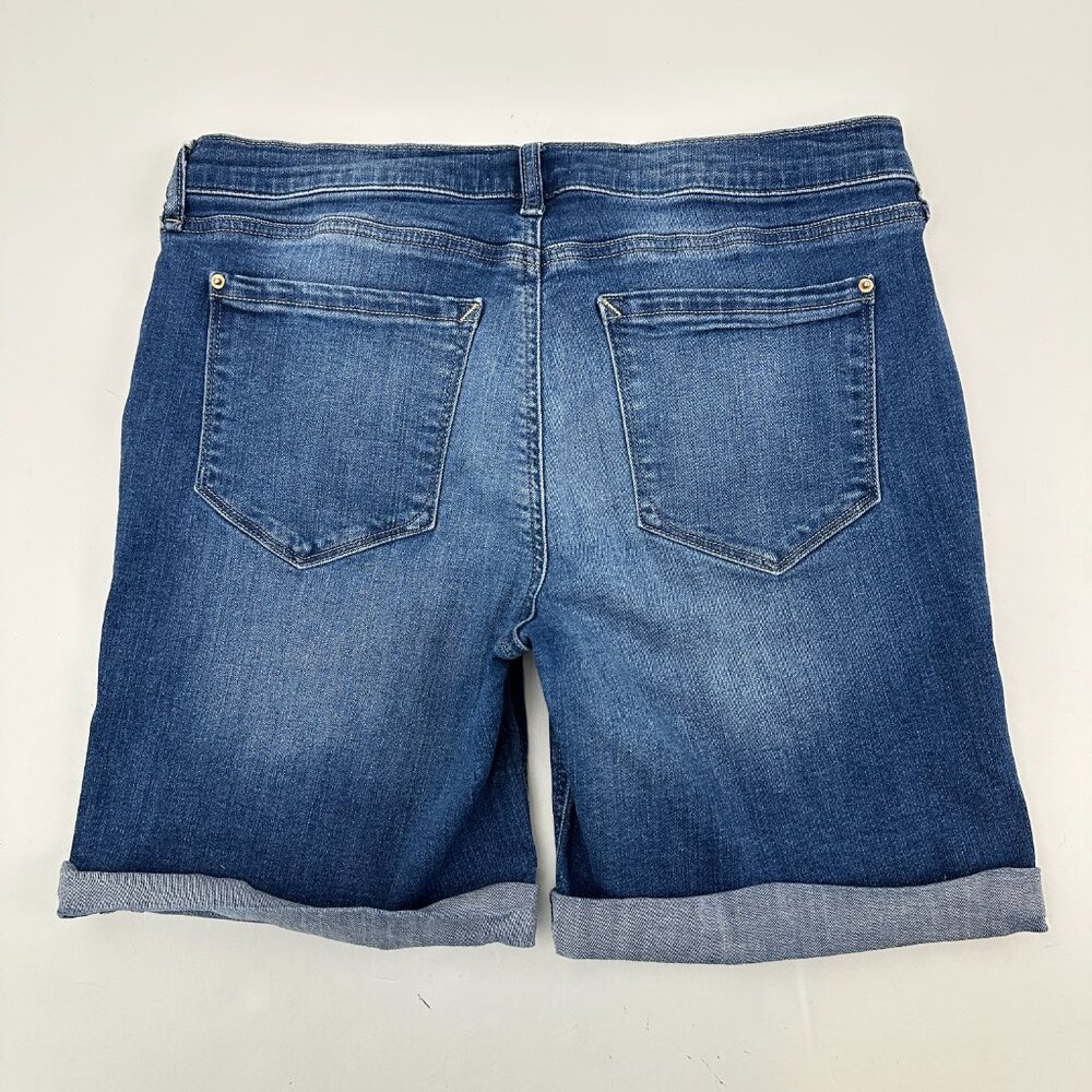 Kensie Cuffed 7" Inseam Women's size 10 Dark Blue Denim Jean Shorts - Picture 3 of 3